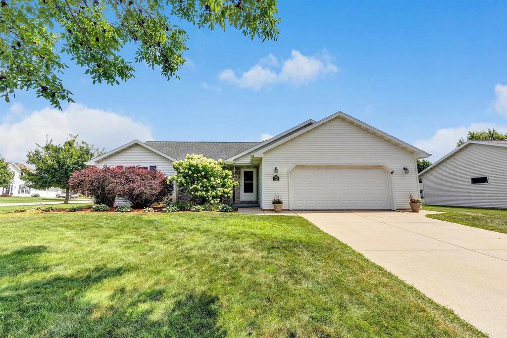 545 ONTARIO ROAD, Green Bay, WI 54311
