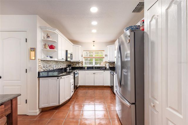 1405 HILLTOP DRIVE, Mount Dora, FL 32757