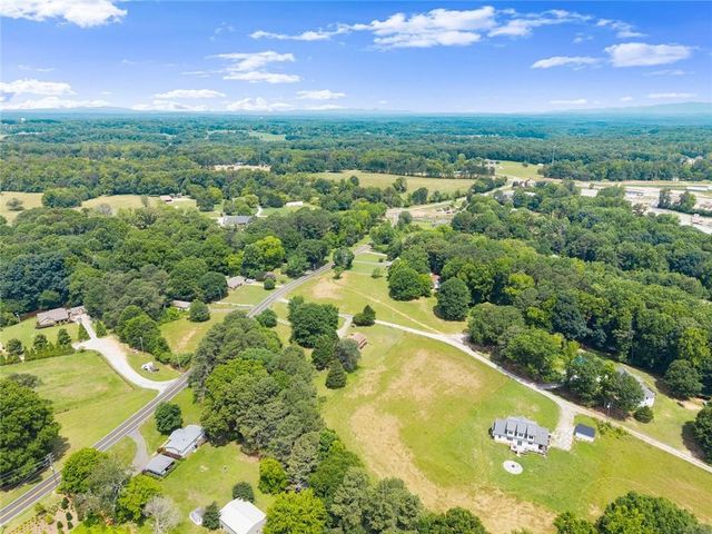 5590 Howard Road, Cumming, GA 30040