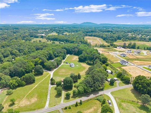 5590 Howard Road, Cumming, GA 30040