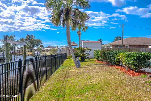 4520 Misty Lane, Lynn Haven, FL 32444