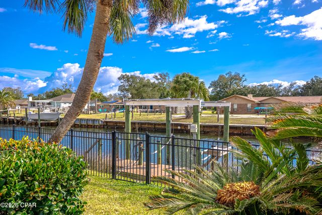 4520 Misty Lane, Lynn Haven, FL 32444