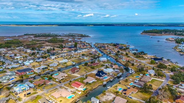 4520 Misty Lane, Lynn Haven, FL 32444