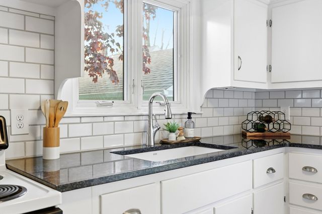 78 Forbes Ave, Northampton, MA 01060