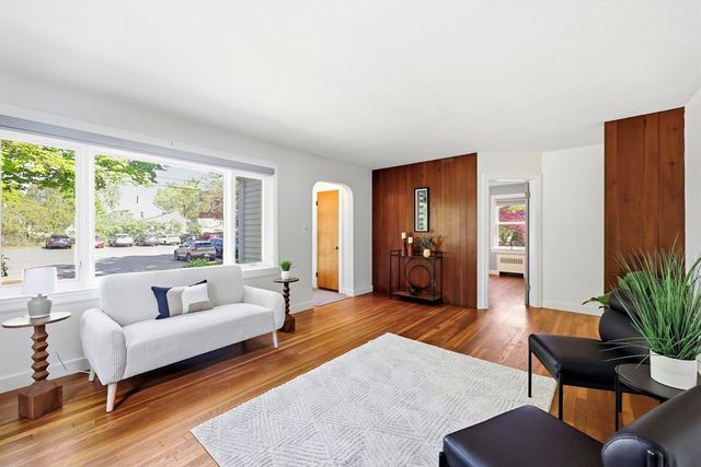 78 Forbes Ave, Northampton, MA 01060