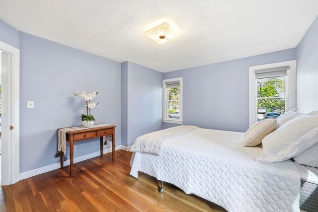 78 Forbes Ave, Northampton, MA 01060
