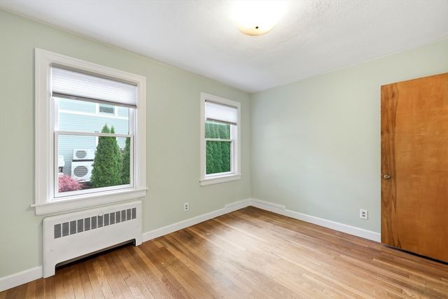 78 Forbes Ave, Northampton, MA 01060
