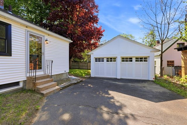 78 Forbes Ave, Northampton, MA 01060