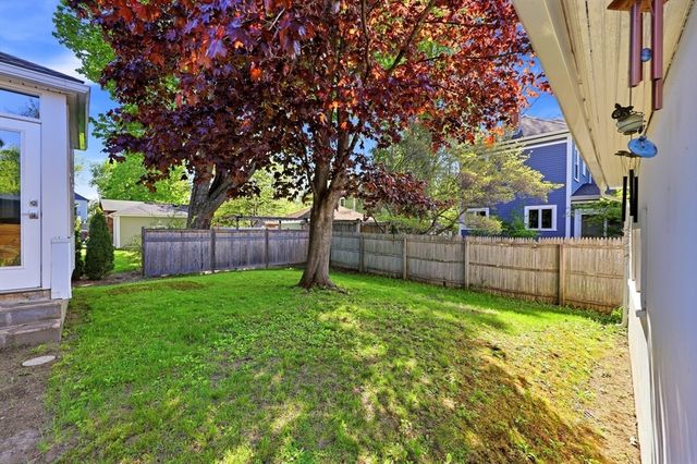 78 Forbes Ave, Northampton, MA 01060