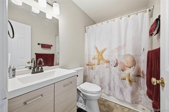 6015 Edmund Street, Romulus, MI 48174