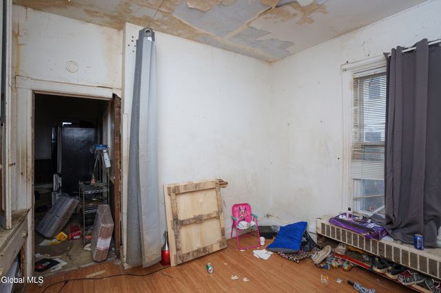 189 Elk Street, Albany, NY 12210