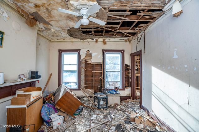 189 Elk Street, Albany, NY 12210