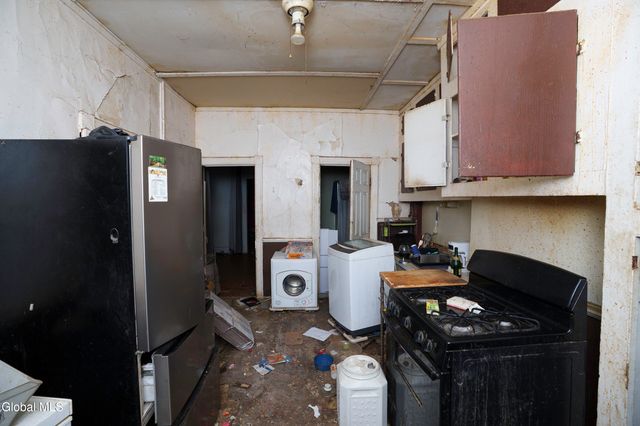 189 Elk Street, Albany, NY 12210