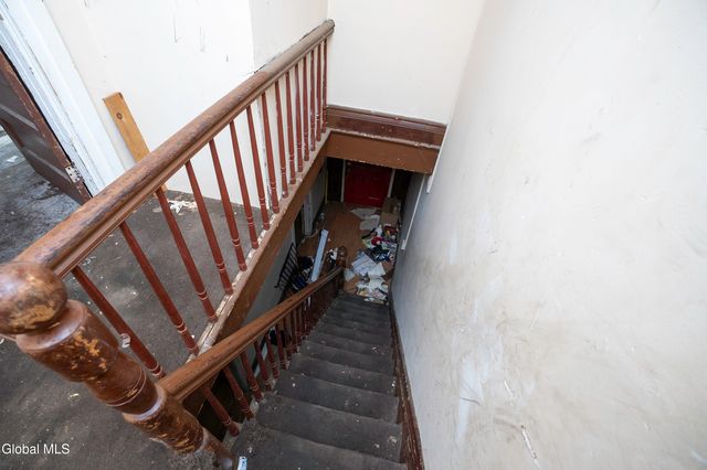 189 Elk Street, Albany, NY 12210