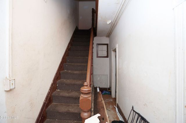 189 Elk Street, Albany, NY 12210