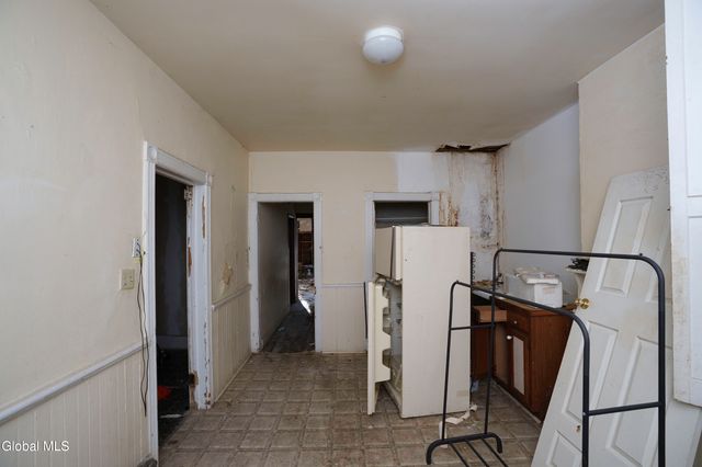 189 Elk Street, Albany, NY 12210