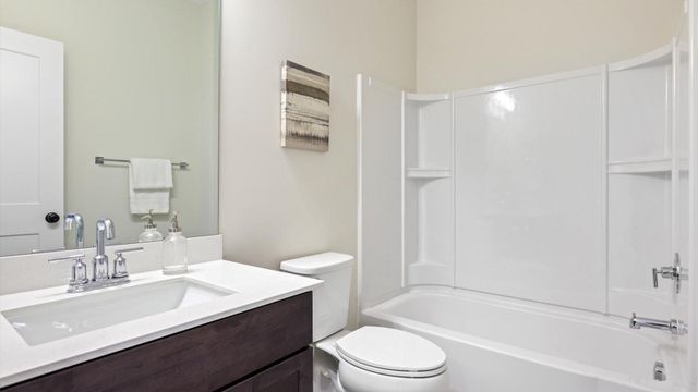 3280 Linden Avenue N, Lake Elmo, MN 55042