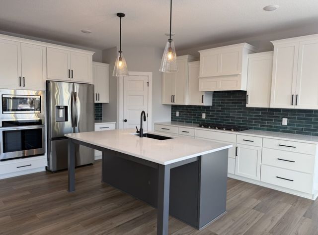 3280 Linden Avenue N, Lake Elmo, MN 55042