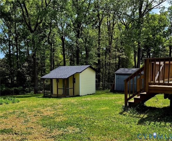 15715 Gary Ave, Chester, VA 23831