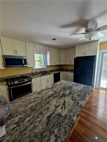 15715 Gary Ave, Chester, VA 23831