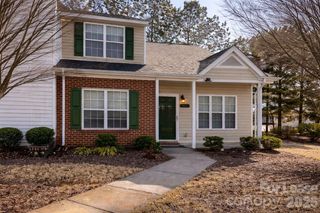 111 Lynch Circle, Mooresville, NC 28117