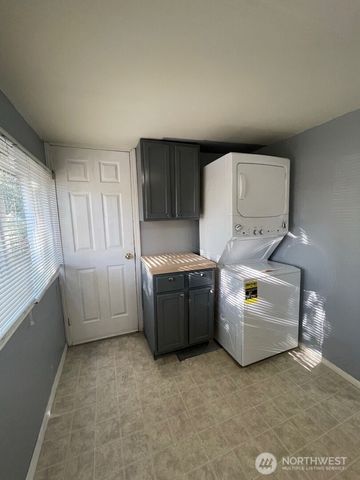 1100 Borseth Street, Sedro Woolley, WA 98284