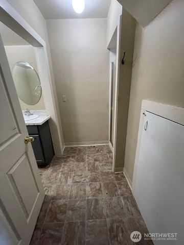 1100 Borseth Street, Sedro Woolley, WA 98284