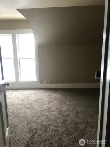 1100 Borseth Street, Sedro Woolley, WA 98284