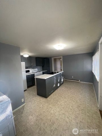 1100 Borseth Street, Sedro Woolley, WA 98284