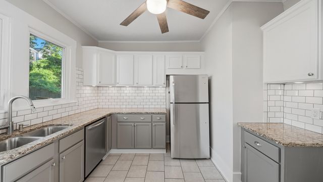 1416 Hixson Pike, Chattanooga, TN 37405