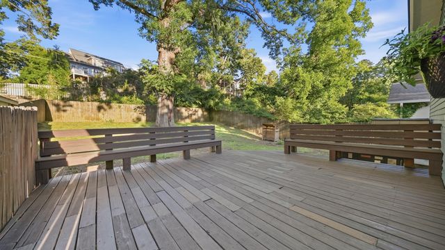 1416 Hixson Pike, Chattanooga, TN 37405
