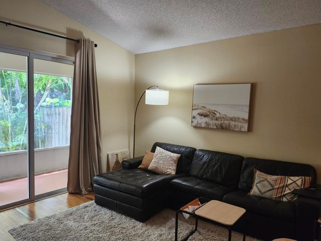 10246 SW 16th Court, Pembroke Pines, FL 33025