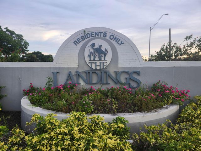 10246 SW 16th Court, Pembroke Pines, FL 33025