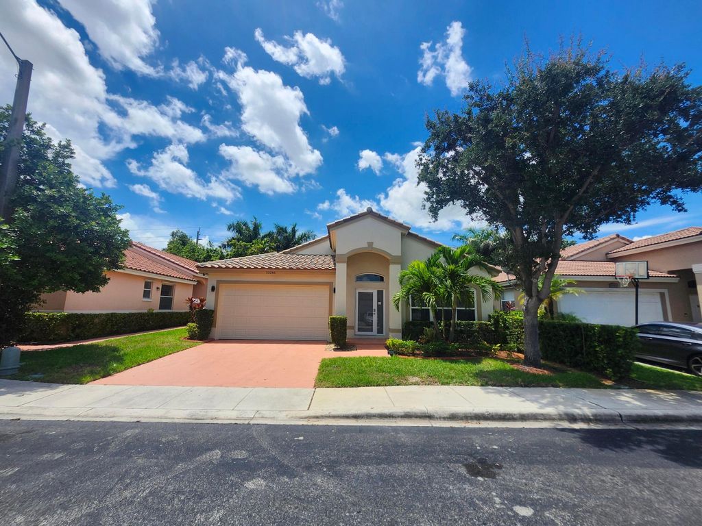 10246 SW 16th Court, Pembroke Pines, FL 33025