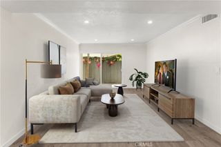 18620 Hatteras 173, Tarzana, CA 91356