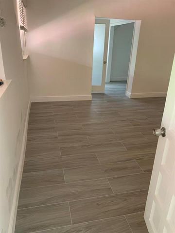 3520 SW 20th Street, Miami, FL 33145