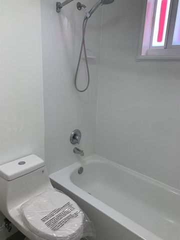 3520 SW 20th Street, Miami, FL 33145