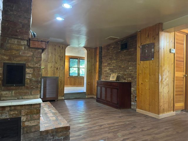 301 W 240th Avenue, Shelby, IN 46377