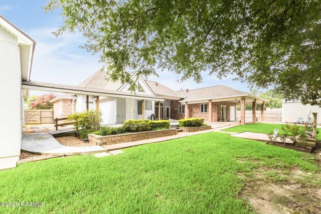 304 Monteigne Drive, Lafayette, LA 70506