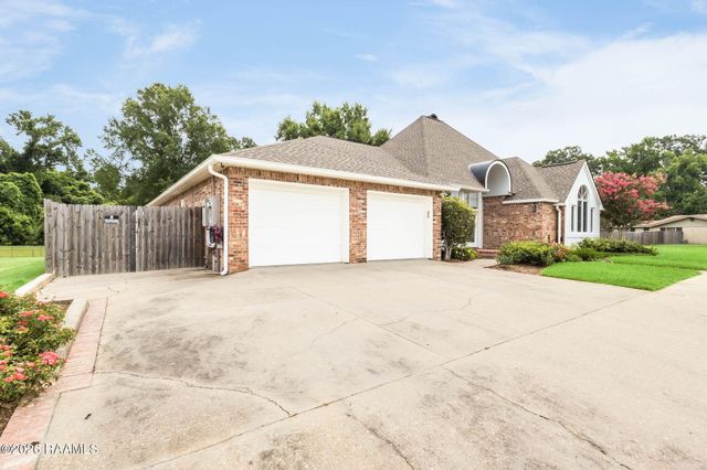 304 Monteigne Drive, Lafayette, LA 70506