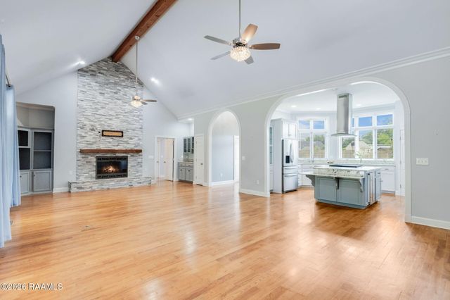 304 Monteigne Drive, Lafayette, LA 70506