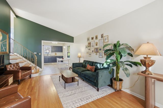 450 E Palatine Road, Palatine, IL 60074