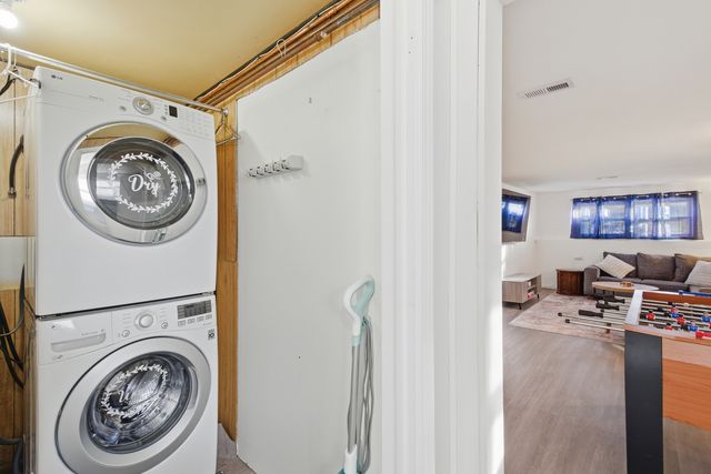 450 E Palatine Road, Palatine, IL 60074