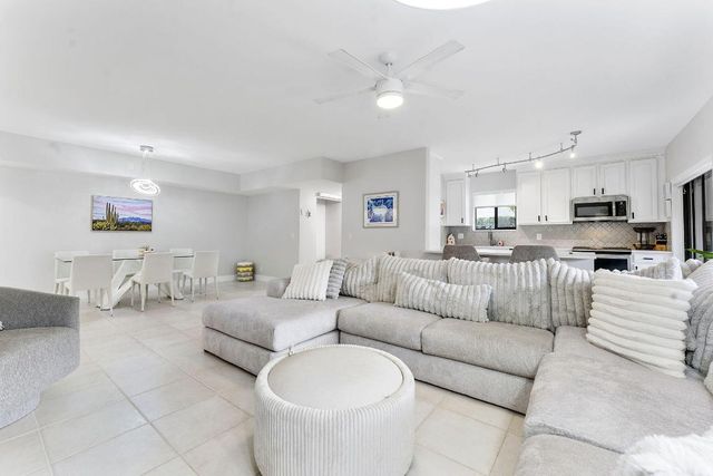 6314 Longboat Lane W 102, Boca Raton, FL 33433