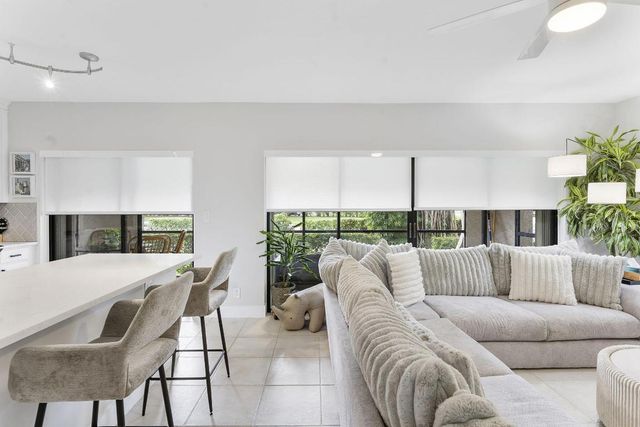 6314 Longboat Lane W 102, Boca Raton, FL 33433