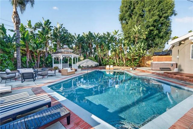12561 Kenwood Lane, Tustin, CA 92780