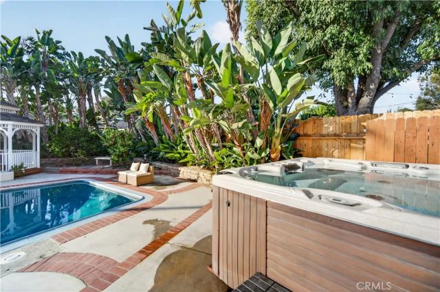 12561 Kenwood Lane, Tustin, CA 92780
