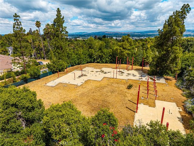 681 S Peralta Hills, Anaheim, CA 92807