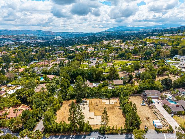 681 S Peralta Hills, Anaheim, CA 92807