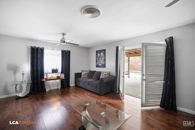 1845 Kent Drive, Bakersfield, CA 93306